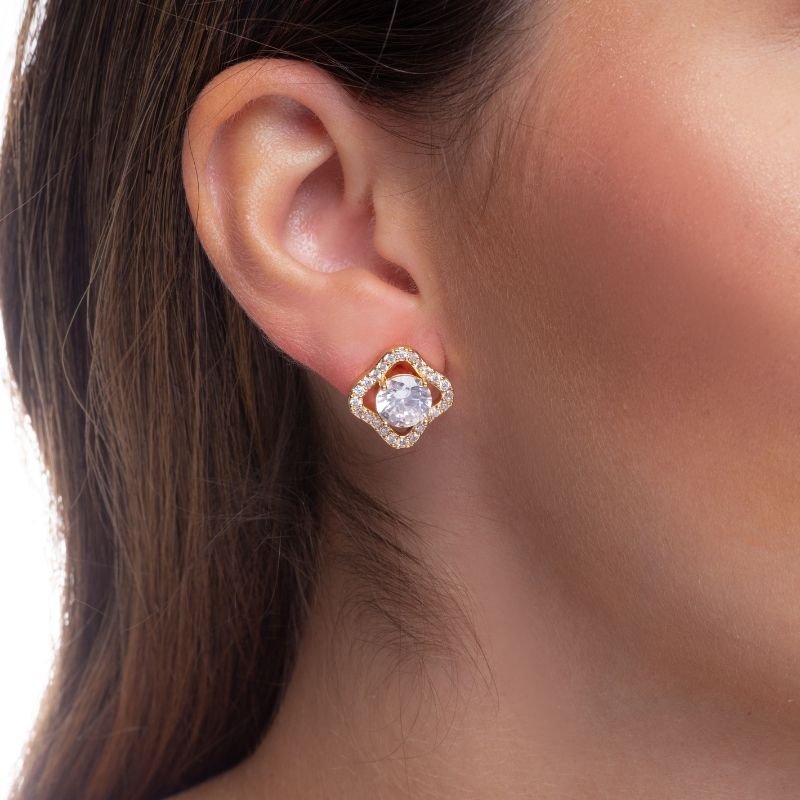 Brinco Quadrado C/zirconia 13mm