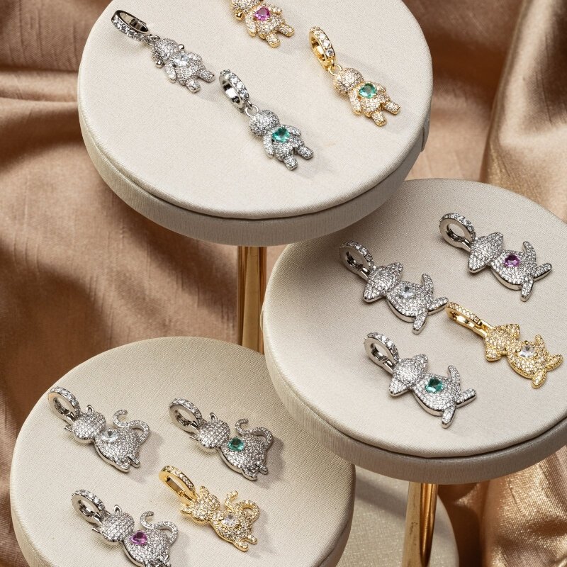 Pingente Gato Cravejado