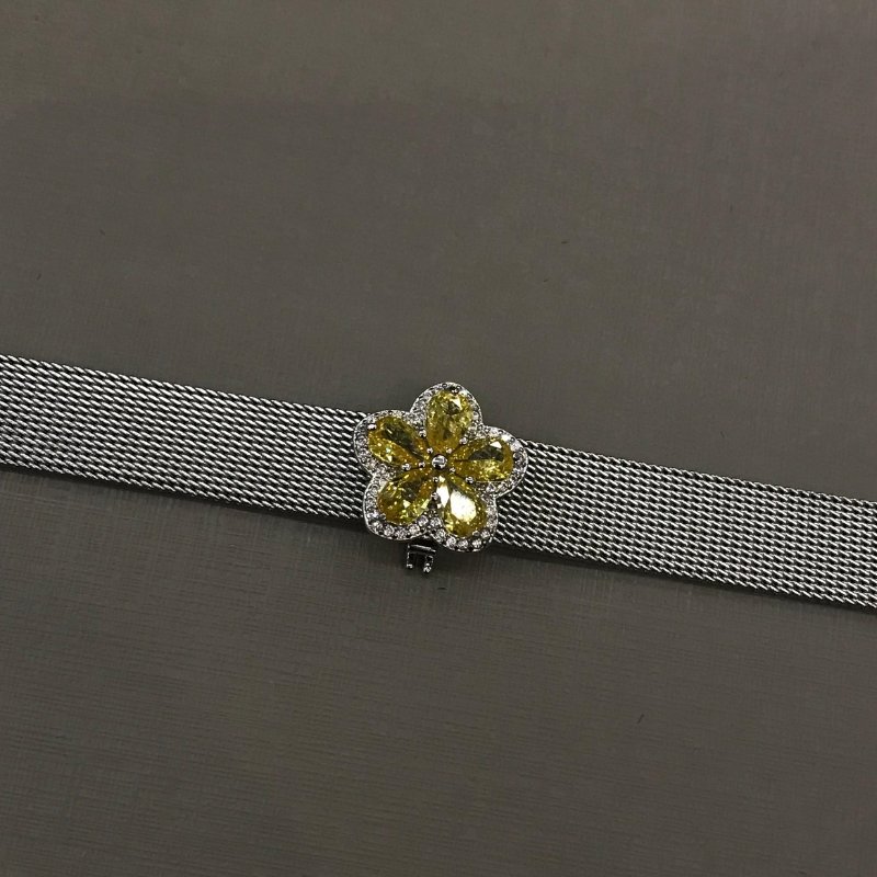 Pingente De Flor Cravejado Com Zircônia