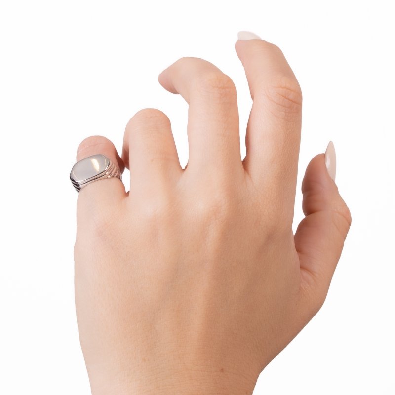 Anel Dedinho Oval Detalhes Na Lateral